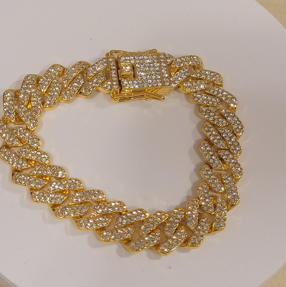 Other - NWT GOLD ICED BRACELET 10MM APROX. 8" GORGEOUS W SAFETY LOCK